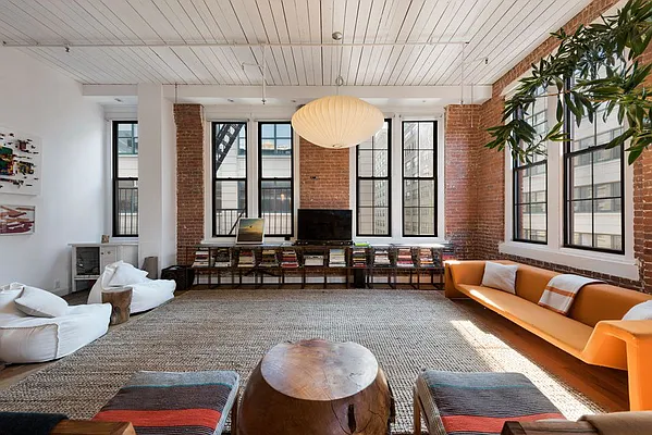 Sold by Nest Seekers International | media 7