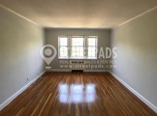1157 Beacon St APT 4, Brookline, MA 02446