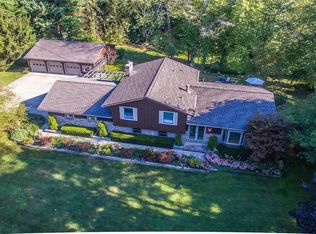 2215 W Bath Rd, Akron, OH 44333