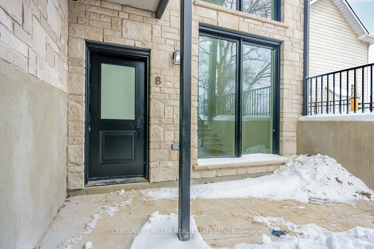 Building Photo - 149 Richardson St #B