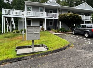 67 Hidden Knolls Cir #67, Monroe, CT 06468