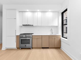 24-65 38th St UNIT C6, Astoria, NY 11103
