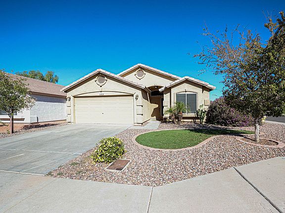 2nd image of 2716 E Anderson Dr