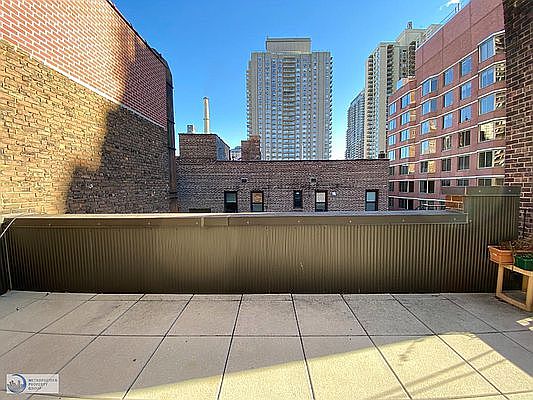 2nd image of 1380 1st Ave APT 6A