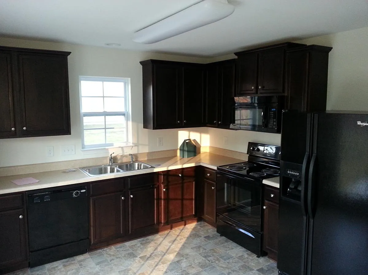 4 bed, 2.5 bath, 1620 sqft, $1,895 — Photo 3