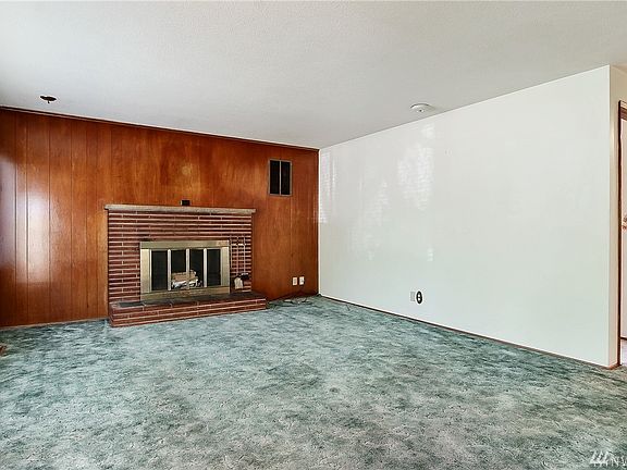 Spacious living room for relaxing!