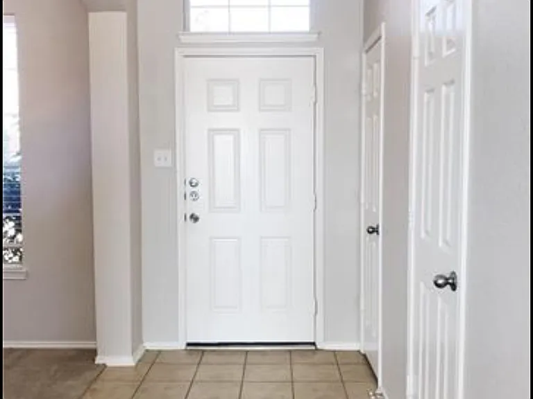 5125 Bayridge Ct — Photo 5