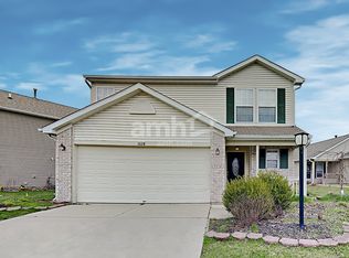 1528 Round Lake Ct, Lebanon, IN 46052