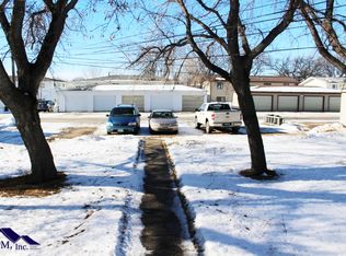 2011 4th St NW #2, Minot, ND 58703