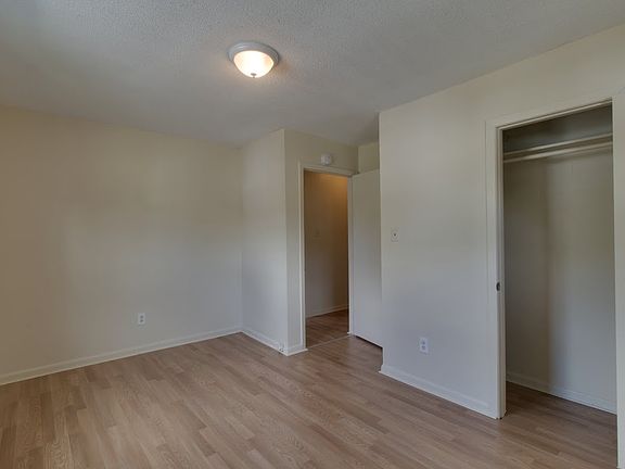 3rd image of 1618 Dora St #2