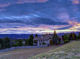 3962 Cherry Ln, Medford, OR 97504