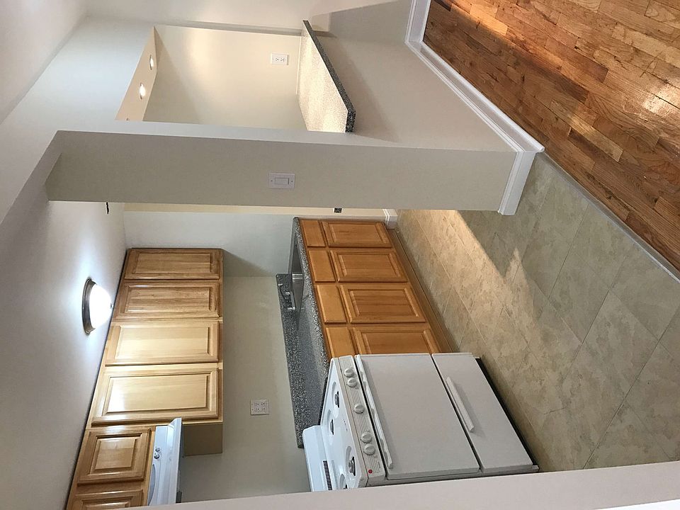 1st image of 410 E 25th St APT 4D