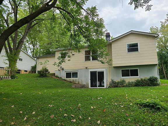 3rd image of 6693 Lesli Mari Ct #Basement