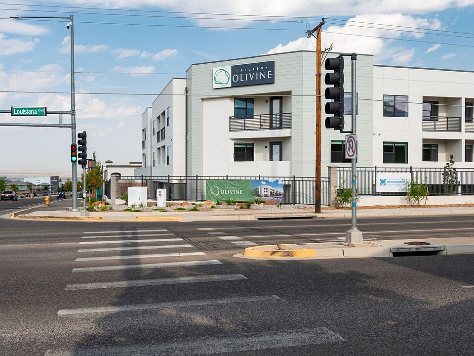 Building Photo 4