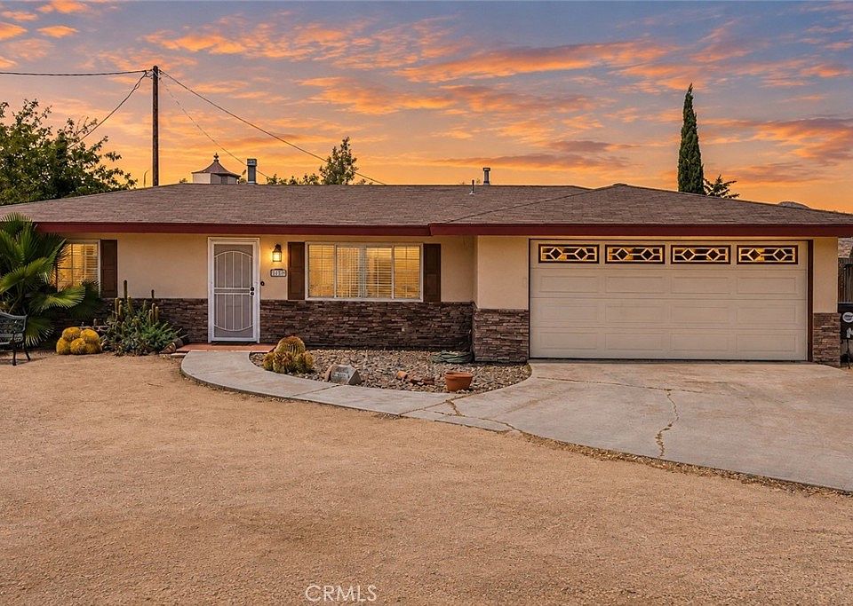 1st image of 57556 Pueblo Trl