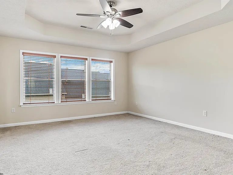 3313 Sun Ct — Photo 32