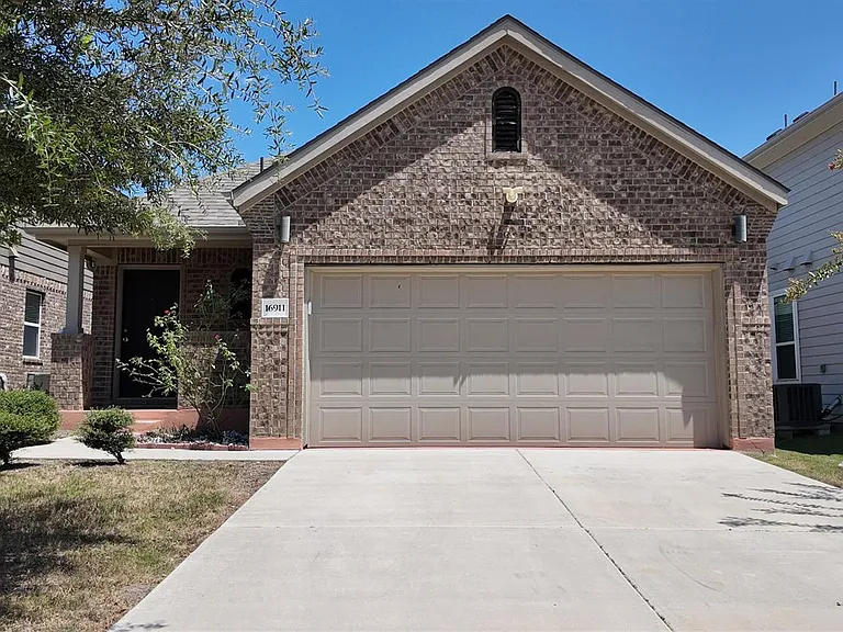 16911 Alturas Ave — Photo 1