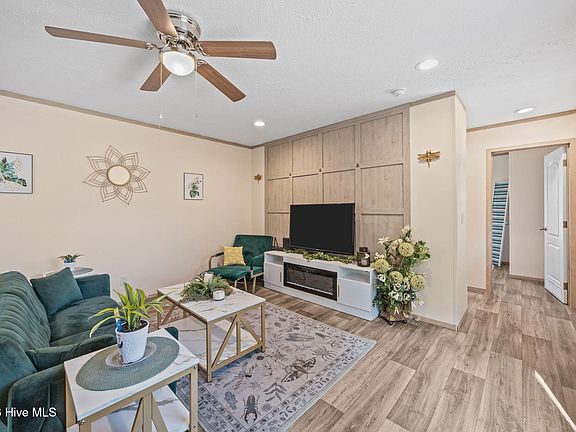 5th image of 728 James Street