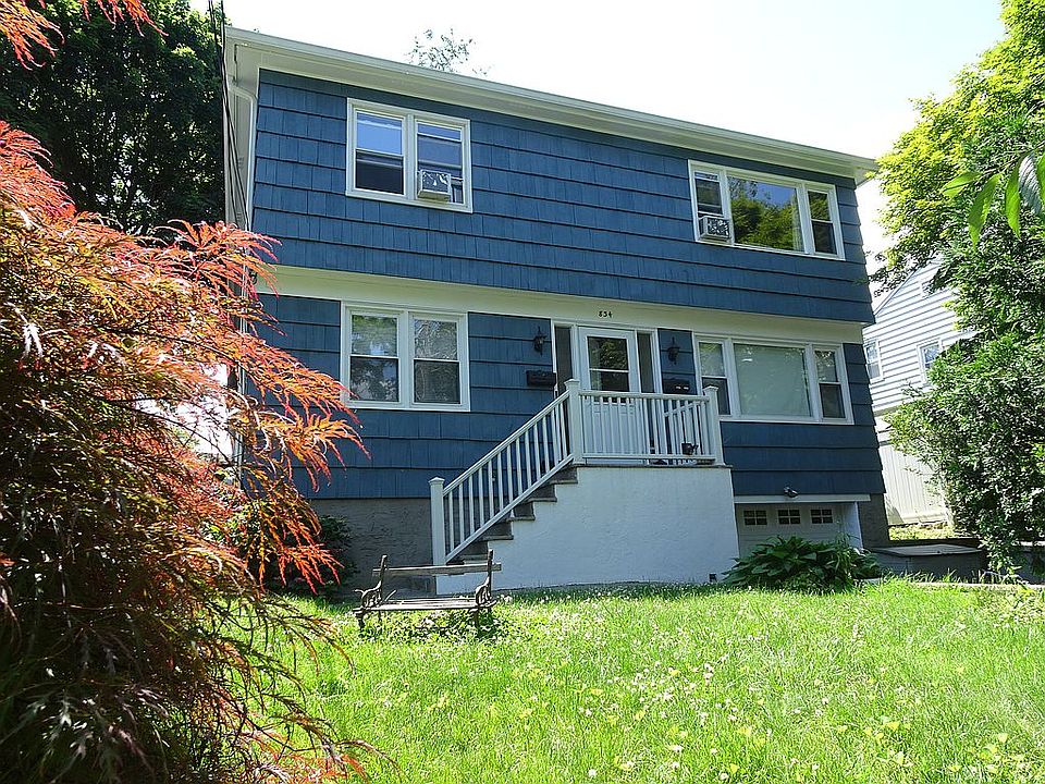 1st image of 834 Palmer Ave