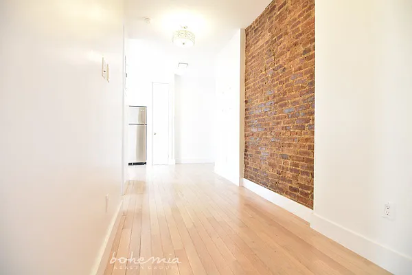 Rented by Bohemia Realty Group | media 9