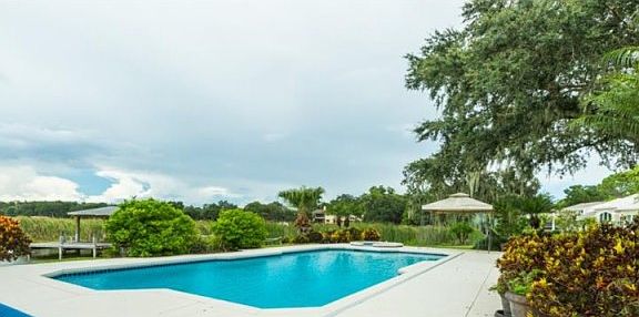 4th image of 1640 Blue Heron Ln