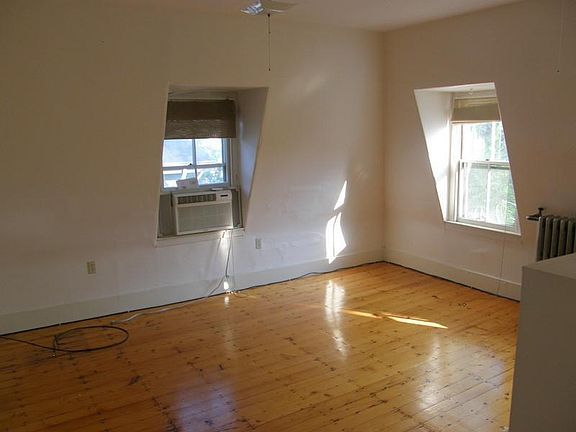 3rd image of 341 Broadway #3