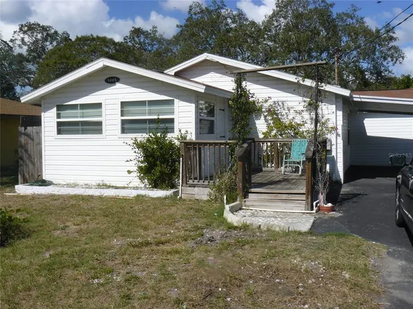 1445 Oak St, Seminole, FL 33778