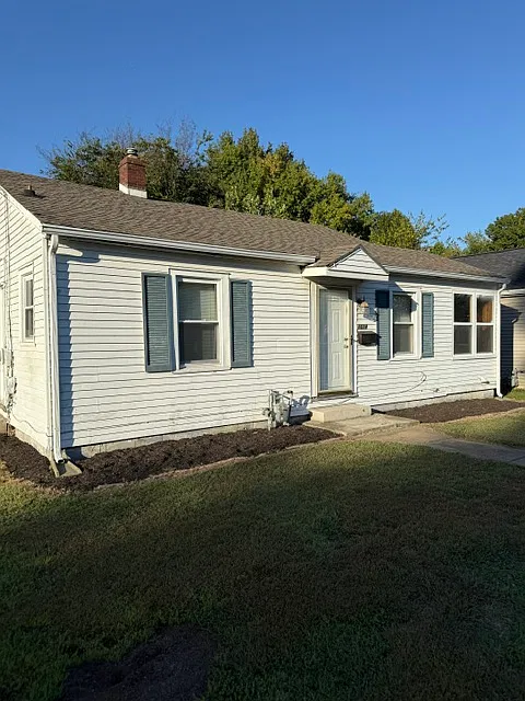 2 bed, 882 sqft, $900 — Photo 1