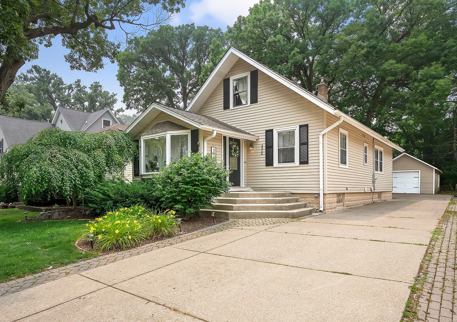 4928 Middaugh Ave, Downers Grove, IL 60515 Zillow