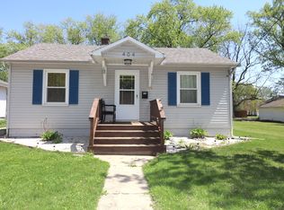 404 S Clinton St, Clinton, IL 61727
