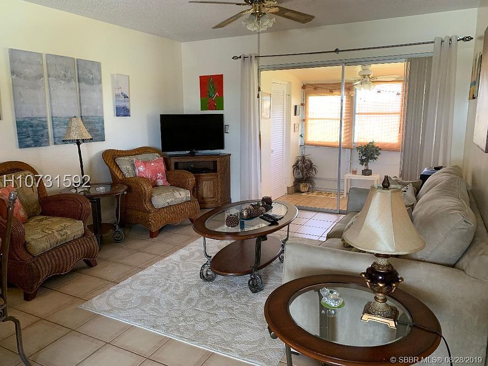 1st image of 2569 Dudley Dr W APT G