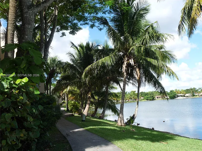 14525 N Kendall Dr #102J — Photo 21