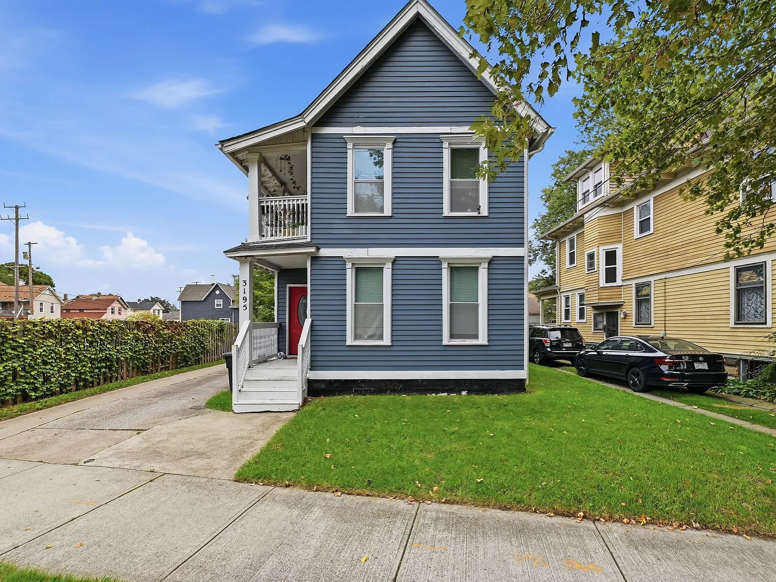 2 bed, 1246 sqft, $1,800 — Photo 1