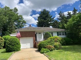 14 Glenview Dr, Springfield, NJ 07081