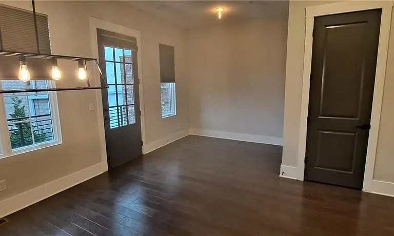 306 Fair St — Photo 7