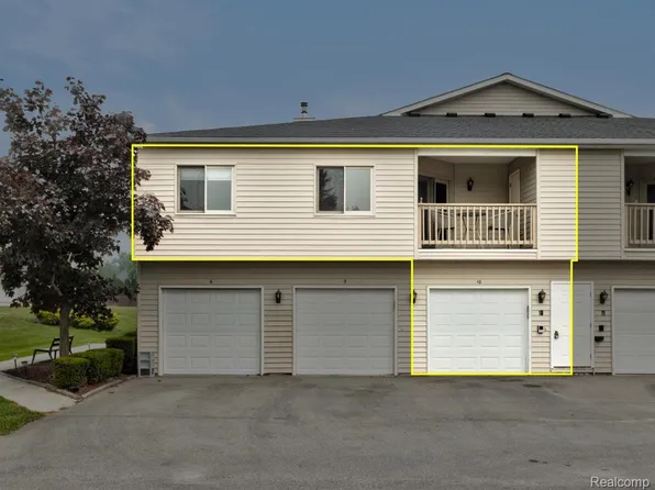 950 Bunce Ave APT 10, Marysville, MI 48040