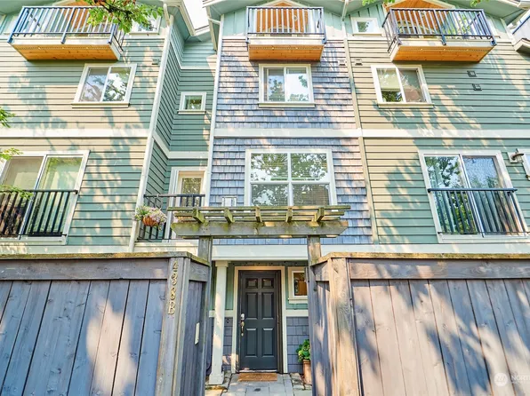 438 NE Maple Leaf Place #B, Seattle, WA 98115