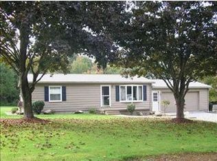 606 W Prairie Street Ext, Harrisville, PA 16038