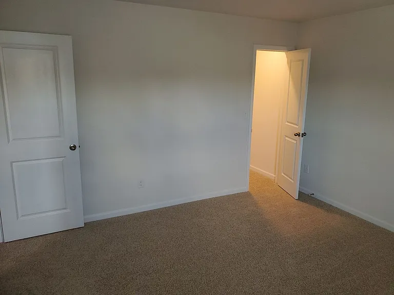 508 Elmwood Pond Ct — Photo 22