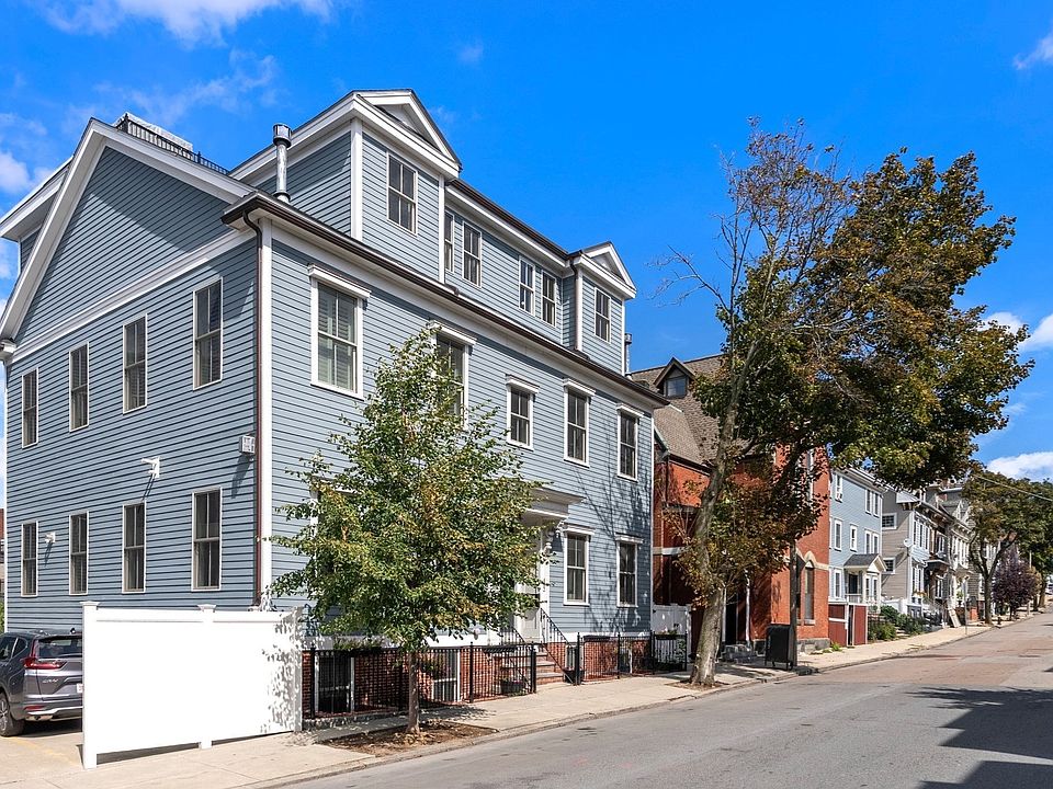 1st image of 482 E 4th St #4