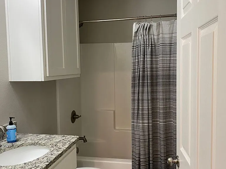 525 N Chicago Ave — Photo 26