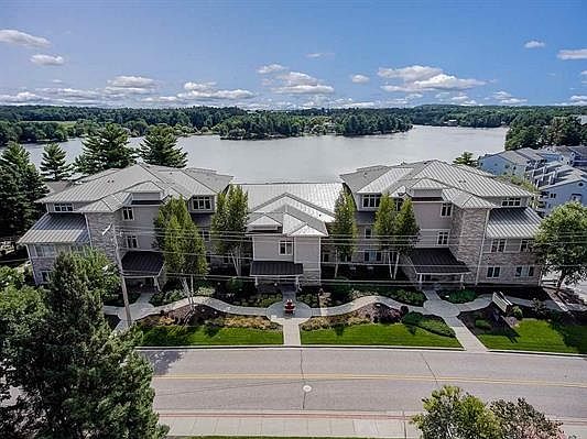 5th image of 650 E Hiawatha Dr #302