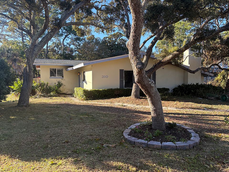 1st image of 310 Camelia St