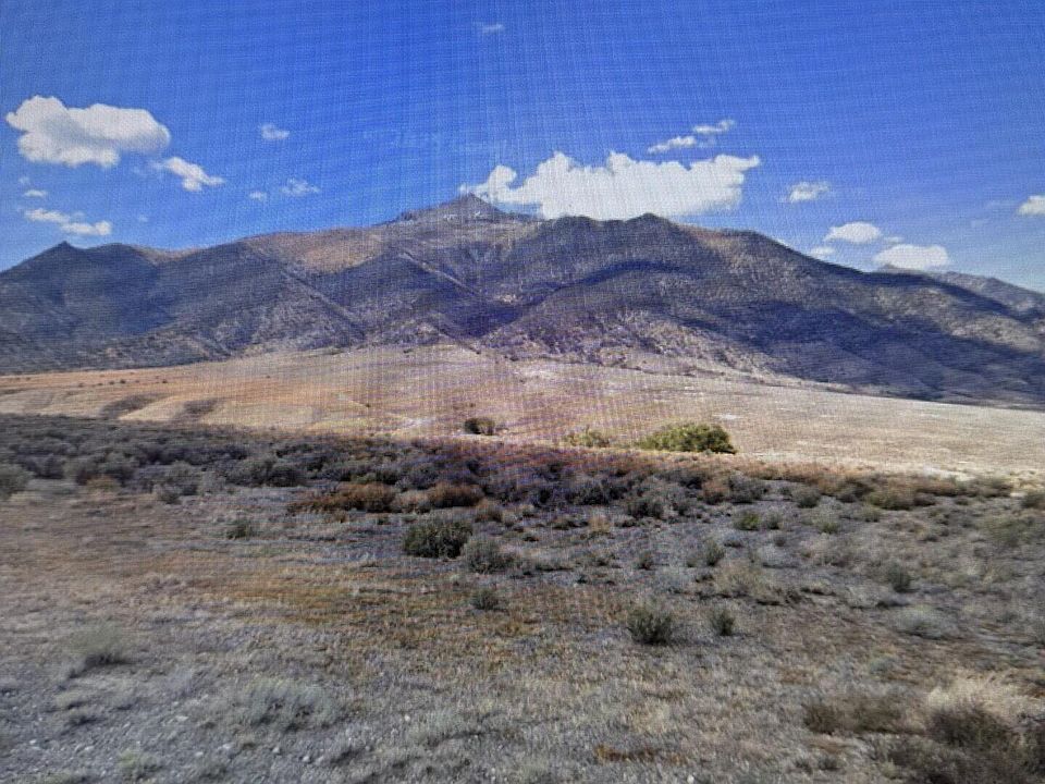 1st image of 4 Hiko Ct #17