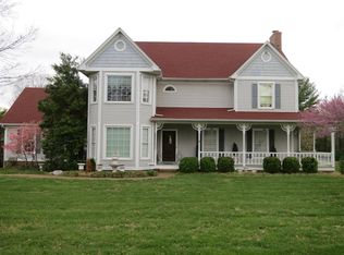691 Bentwurth Dr, Bowling Green, KY 42103