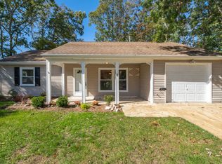 8 Whitestone Ct, Barnegat, NJ 08005