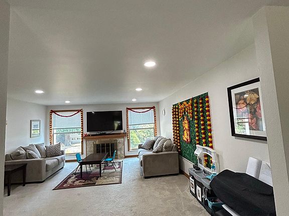 2nd image of 8527 173rd Ave NE