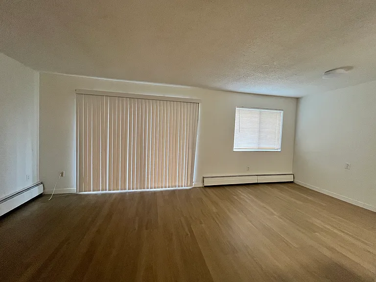 14831 101a Ave — Photo 11