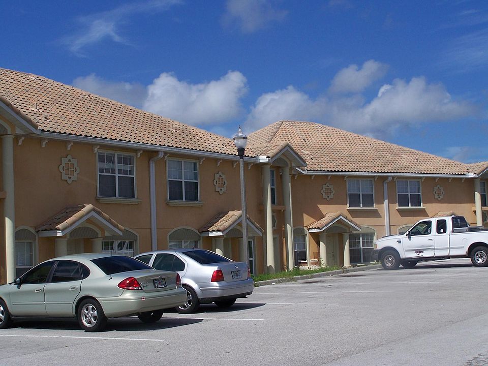 1st image of 223 Melissa Pl