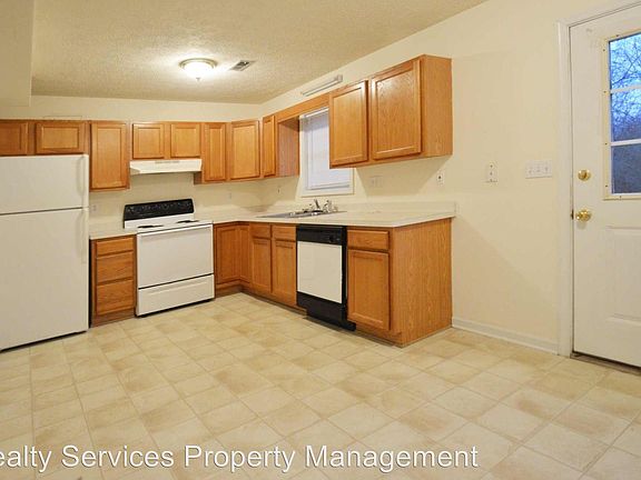 3rd image of 437 Three Creeks Ct #A